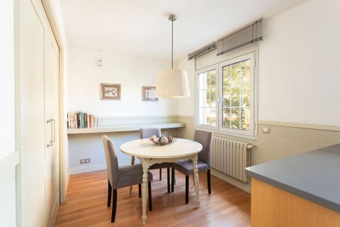Casa in vendita a Esplugues de Llobregat, Barcelona, Spagna 4 camere da letto, 262 mq. N° 184607 - foto 10