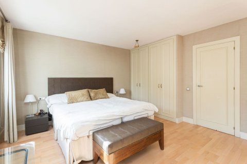 Casa in vendita a Esplugues de Llobregat, Barcelona, Spagna 4 camere da letto, 262 mq. N° 184607 - foto 18