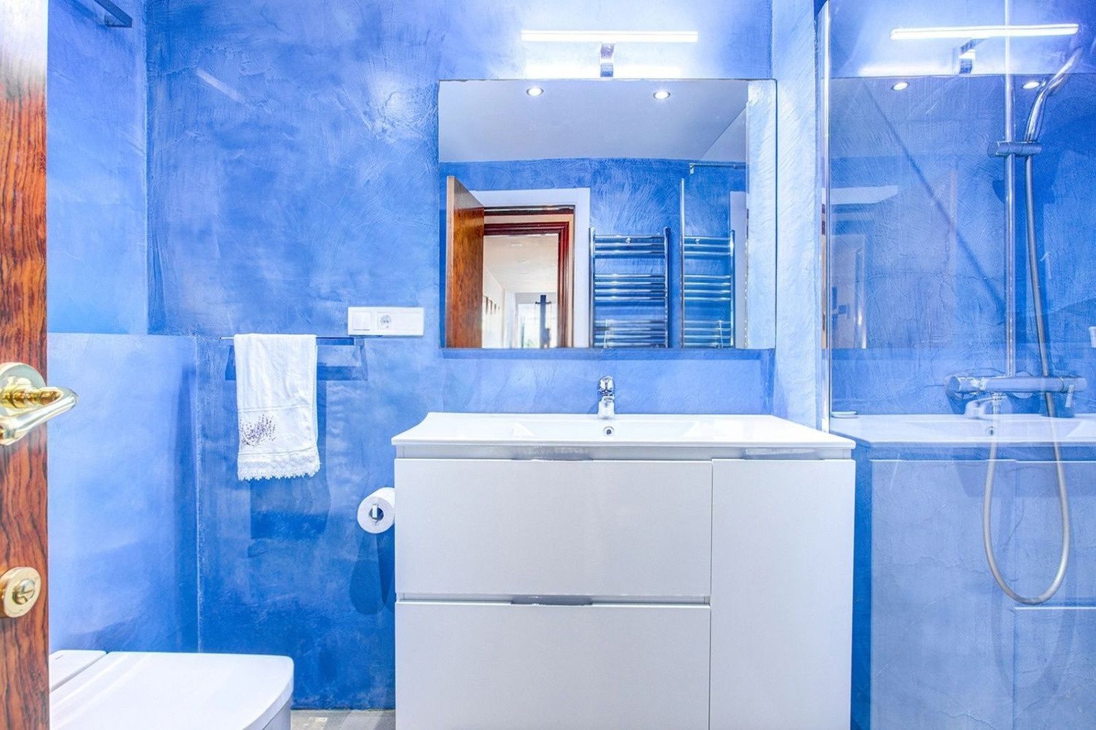Apartment à Barcelona, Espagne 4 chambres, 130 m2 No. 184611