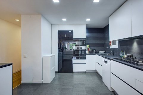 Appartamento in vendita a Barcelona, Spagna 4 camere da letto, 130 mq. N° 184611 - foto 19