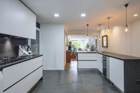 Appartamento in vendita a Barcelona, Spagna 4 camere da letto, 130 mq. N° 184611 - foto 16