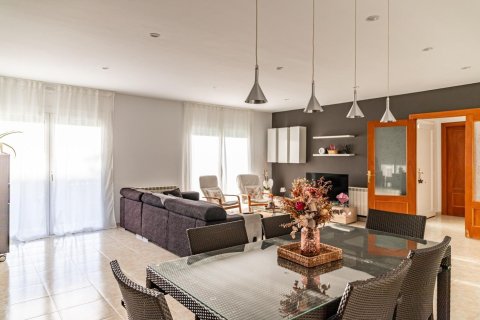 House zum Verkauf in Argentona, Barcelona, Spanien 6 Schlafzimmer, 510 m2 Nr. 184609 - Foto 11