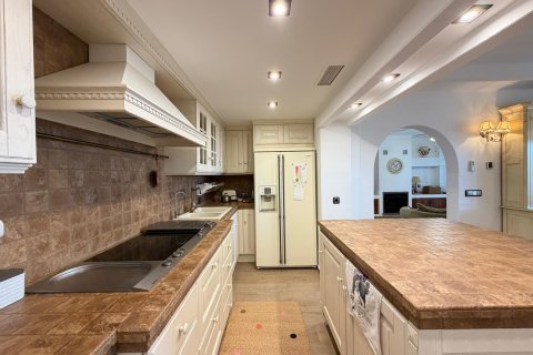 Kattohuoneisto myytävänä Torrevieja, Alicante, Espanja, 3 makuuhuonetta, 135 m2 No. 150050 - kuva 19