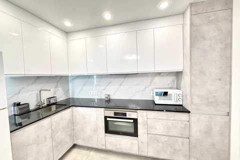 Bungalo pārdošanā Torrevieja, Alicante, Spānijā 1 istaba, 68 m2 Nr. 150051 - attēls 3