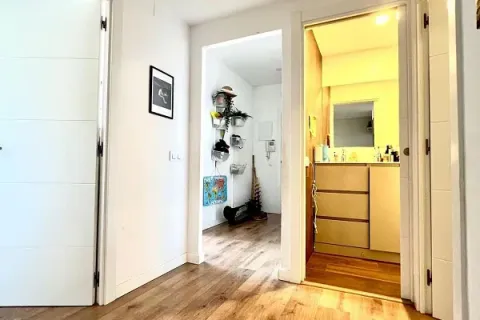 Apartamento en venta en Barcelona, España 3 dormitorios, 109 m2 No. 140872 - foto 8