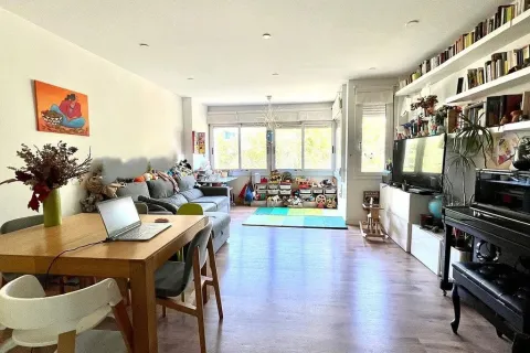 Apartamento en venta en Barcelona, España 3 dormitorios, 109 m2 No. 140872 - foto 2