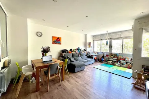 Apartamento en venta en Barcelona, España 3 dormitorios, 109 m2 No. 140872 - foto 3