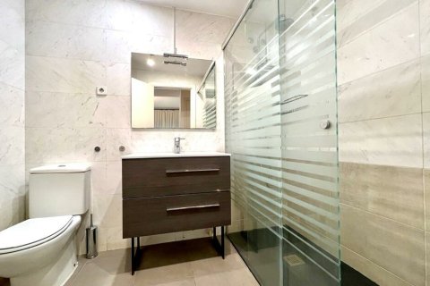 Apartment à vendre à Barcelona, Espagne, 3 chambres, 101 m2 No. 140873 - photo 6