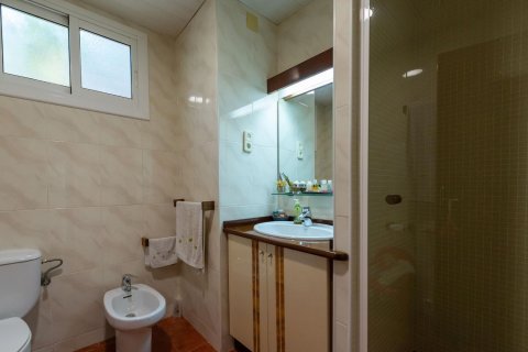 Сasa en venta en Castelldefels, Barcelona, España 9 dormitorios, 653 m2 No. 164802 - foto 22