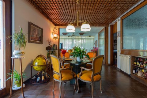 Сasa en venta en Castelldefels, Barcelona, España 9 dormitorios, 653 m2 No. 164802 - foto 9