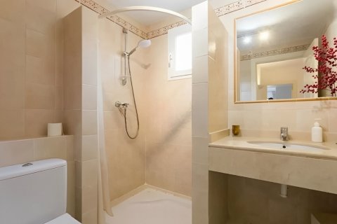 Apartment for sale Santa Ponsa, Mallorca, Spain 2 bedrooms, 117 sq.m. No. 119642 - photo 12