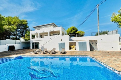 Villa for sale in Javea, Alicante, Spain 7 bedrooms, 300 sq.m. No. 149017 - photo 6