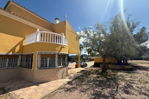 Villa for sale in Cehegin, Murcia, Spain 4 bedrooms, 342 sq.m. No. 149013 - photo 2