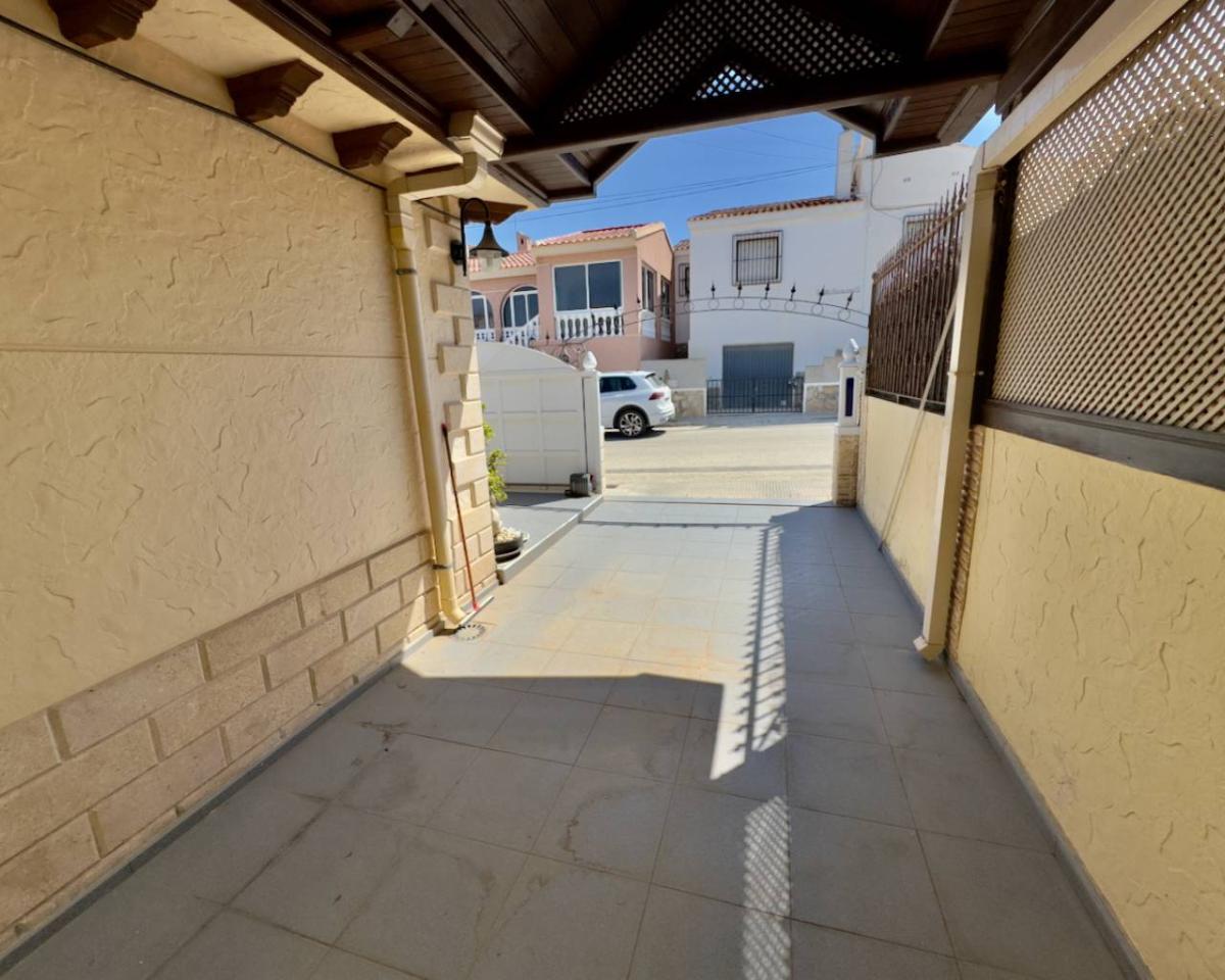 Hus i Benijofar, Alicante, Spanien 3 sovrum, 140 kvm. Nr. 149019