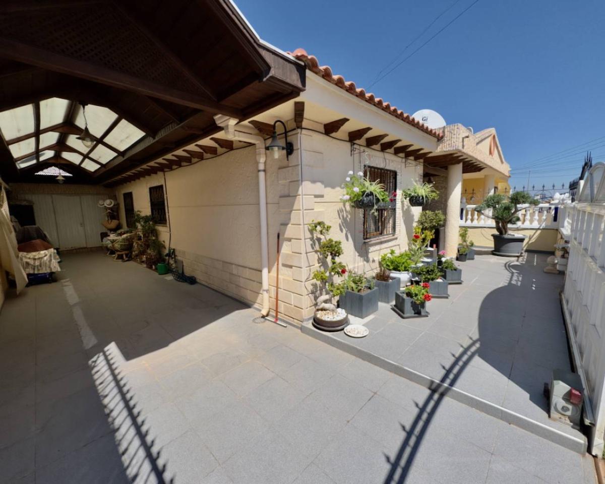Hus i Benijofar, Alicante, Spanien 3 sovrum, 140 kvm. Nr. 149019