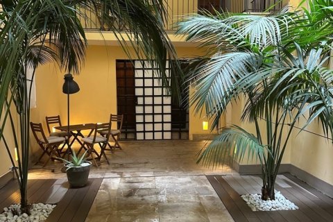 Продажа квартиры Пальма-де-Майорка, Майорка, Испания 2 спальни, 124м2 №109900 - фото 1