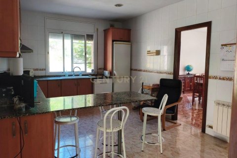 Māja pārdošanā Canyelles, Barcelona, Spānijā 4 istabas, 350 m2 Nr. 182394 - attēls 9
