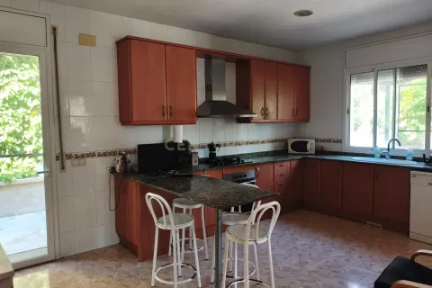 Māja pārdošanā Canyelles, Barcelona, Spānijā 4 istabas, 350 m2 Nr. 182394 - attēls 8