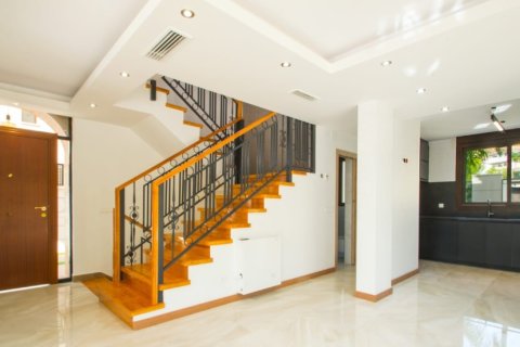 Villa for sale in Finestrat, Alicante, Spain 4 bedrooms, 380 sq.m. No. 145973 - photo 8