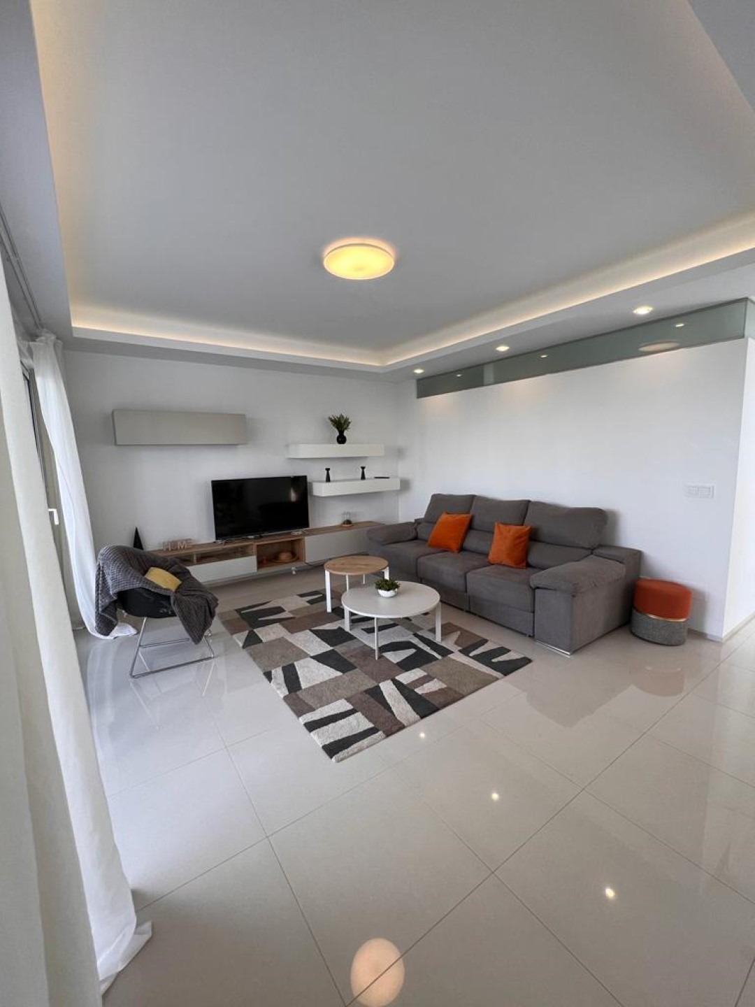 Bungalowi Ciudad Quesada, Alicante, Espanja 2 makuuhuonetta, 260 m2 No. 113215