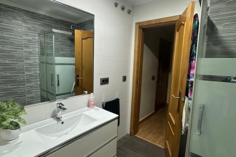 Apartament Torrevieja, Alicante, Hiszpania 4 sypialnie, 183 mkw. nr 113214 – zdjęcie 21