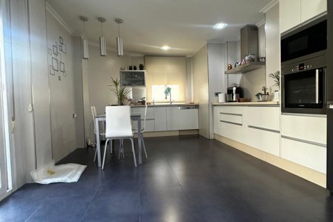 Apartament Torrevieja, Alicante, Hiszpania 4 sypialnie, 183 mkw. nr 113214 – zdjęcie 17