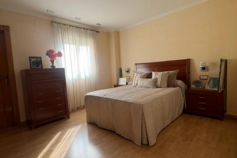 Apartament Torrevieja, Alicante, Hiszpania 4 sypialnie, 183 mkw. nr 113214 – zdjęcie 11