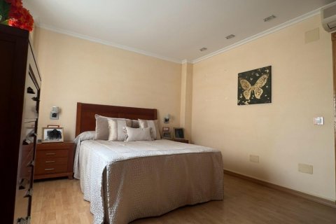 Apartament Torrevieja, Alicante, Hiszpania 4 sypialnie, 183 mkw. nr 113214 – zdjęcie 12