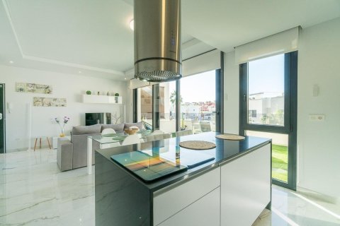 Apartment for sale in Alicante, Spain 2 bedrooms, 76 sq.m. No. 167995 - photo 6