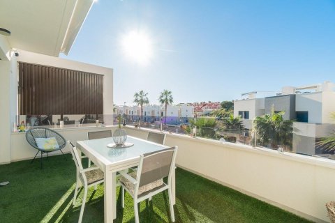 Apartment for sale in Alicante, Spain 2 bedrooms, 76 sq.m. No. 167995 - photo 9