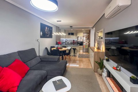 Apartment for sale in Torrevieja, Alicante, Spain 3 bedrooms, 94 sq.m. No. 167996 - photo 23