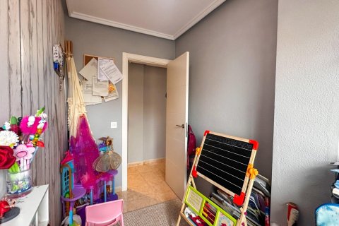 Apartment for sale in Torrevieja, Alicante, Spain 3 bedrooms, 94 sq.m. No. 167996 - photo 16