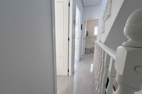 Продажа дома в Аликанте, Испания 3 спальни, 90м2 №167994 - фото 16