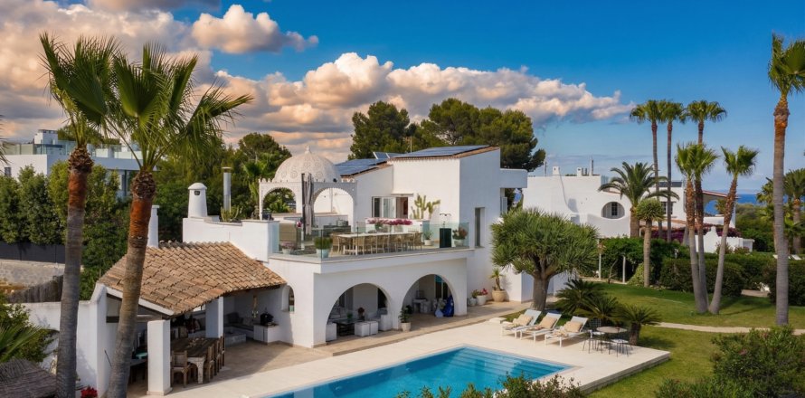 Villa in Sol De Mallorca, Mallorca, Spanien 4 Schlafzimmer, 330 m2 Nr. 167685