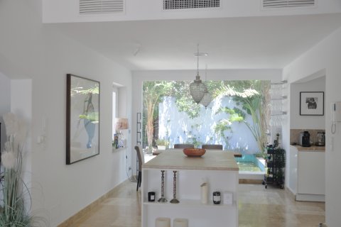 Villa zum Verkauf in Sol De Mallorca, Mallorca, Spanien 4 Schlafzimmer, 330 m2 Nr. 167685 - Foto 18