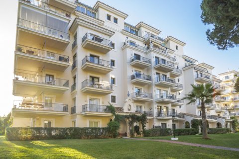 Apartment for sale Marbella, Malaga, Spain 2 bedrooms, 114.26 sq.m. No. 107860 - photo 2