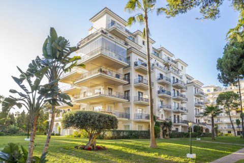 Apartment for sale Marbella, Malaga, Spain 2 bedrooms, 114.26 sq.m. No. 107860 - photo 3