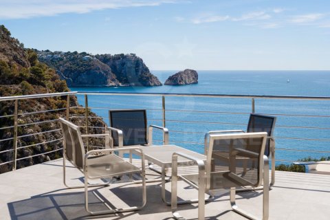 Villa till salu i Javea, Alicante, Spanien 5 sovrum, 282 kvm. Nr. 158848 - foto 14