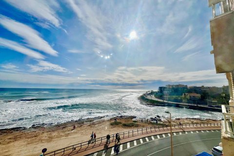 Lägenhet till salu i Torrevieja, Alicante, Spanien 3 sovrum, 117 kvm. Nr. 146968 - foto 7