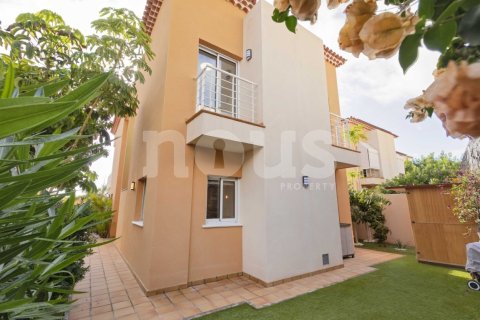 Villa for sale in Tenerife, Spain 4 bedrooms, 329 sq.m. No. 146969 - photo 9