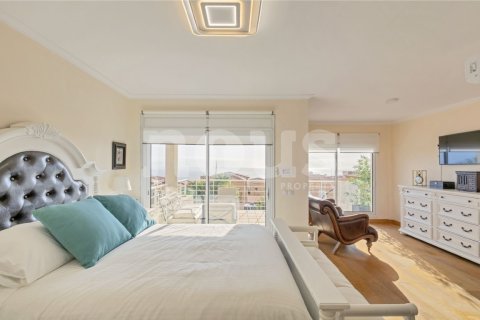 Villa for sale in Tenerife, Spain 4 bedrooms, 329 sq.m. No. 146969 - photo 17