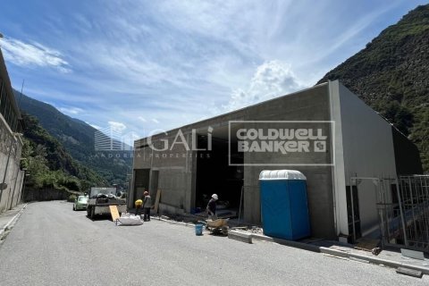 Liikekiinteistö Principado De Andorra (Ninguna Poblacion Tiene C.P.), Lleida, Espanja 310 m2 No. 160461