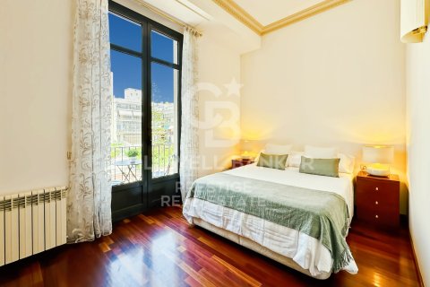 Lägenhet för uthyrning i Barcelona, Spanien 2 sovrum, 118 kvm. Nr. 160466 - foto 11