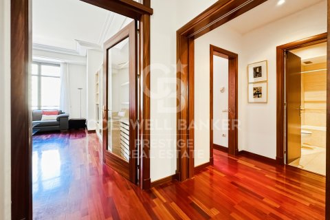 Lägenhet för uthyrning i Barcelona, Spanien 2 sovrum, 118 kvm. Nr. 160466 - foto 24