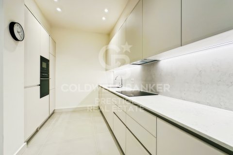 Lägenhet för uthyrning i Barcelona, Spanien 2 sovrum, 118 kvm. Nr. 160466 - foto 14