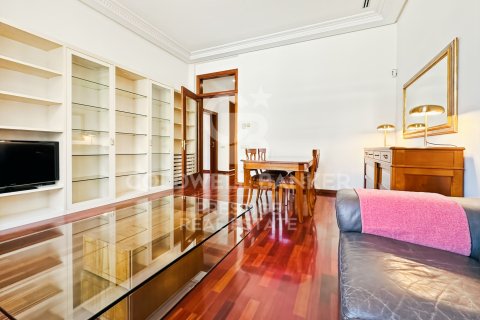 Lägenhet för uthyrning i Barcelona, Spanien 2 sovrum, 118 kvm. Nr. 160466 - foto 5