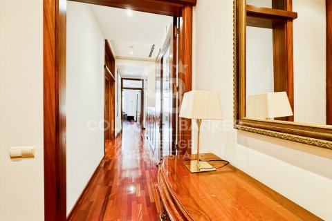 Lägenhet för uthyrning i Barcelona, Spanien 2 sovrum, 118 kvm. Nr. 160466 - foto 18