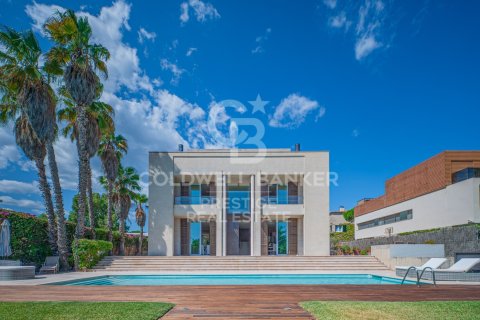 Māja īrēšanai Gava, Barcelona, Spānijā 6 istabas, 800 m2 Nr. 160465 - attēls 1