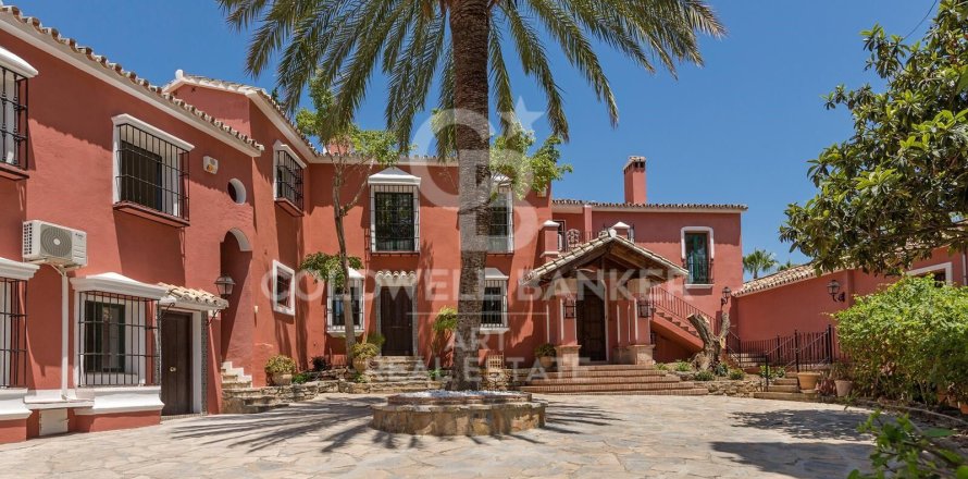 Villa in Benahavis, Malaga, Spain 12 bedrooms, 1058 sq.m. No. 160467