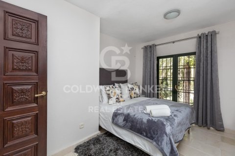 Villa for rent in Benahavis, Malaga, Spain 12 bedrooms, 1058 sq.m. No. 160467 - photo 17